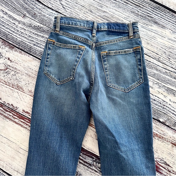 Abercrombie & Fitch The Ankle Straight Ultra High Rise Jeans - Picture 3 of 7